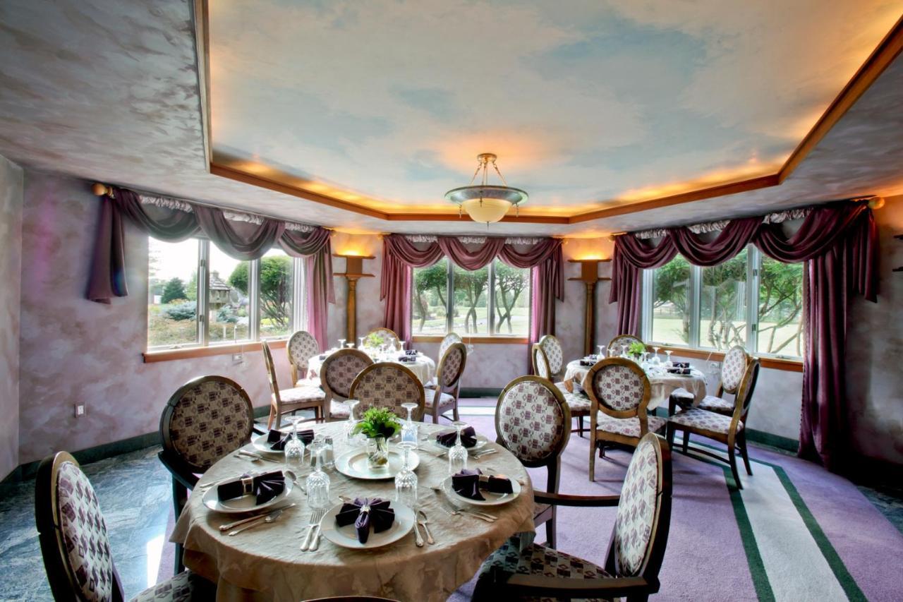 Twin Pine Manor * Ephrata